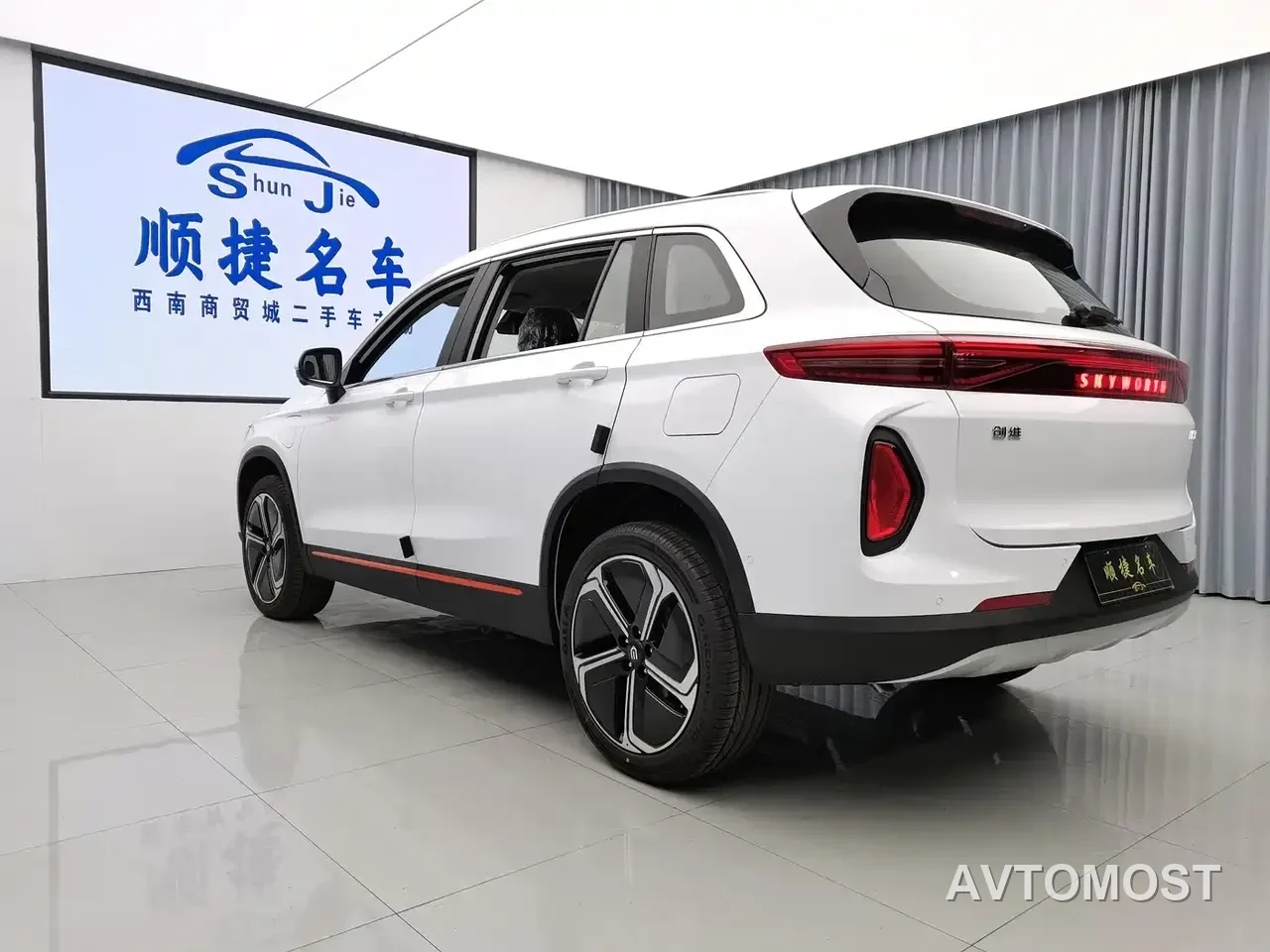 Skyworth HT-i 2024 1.5L PHEV 115KM Taidao Edition — фото 25