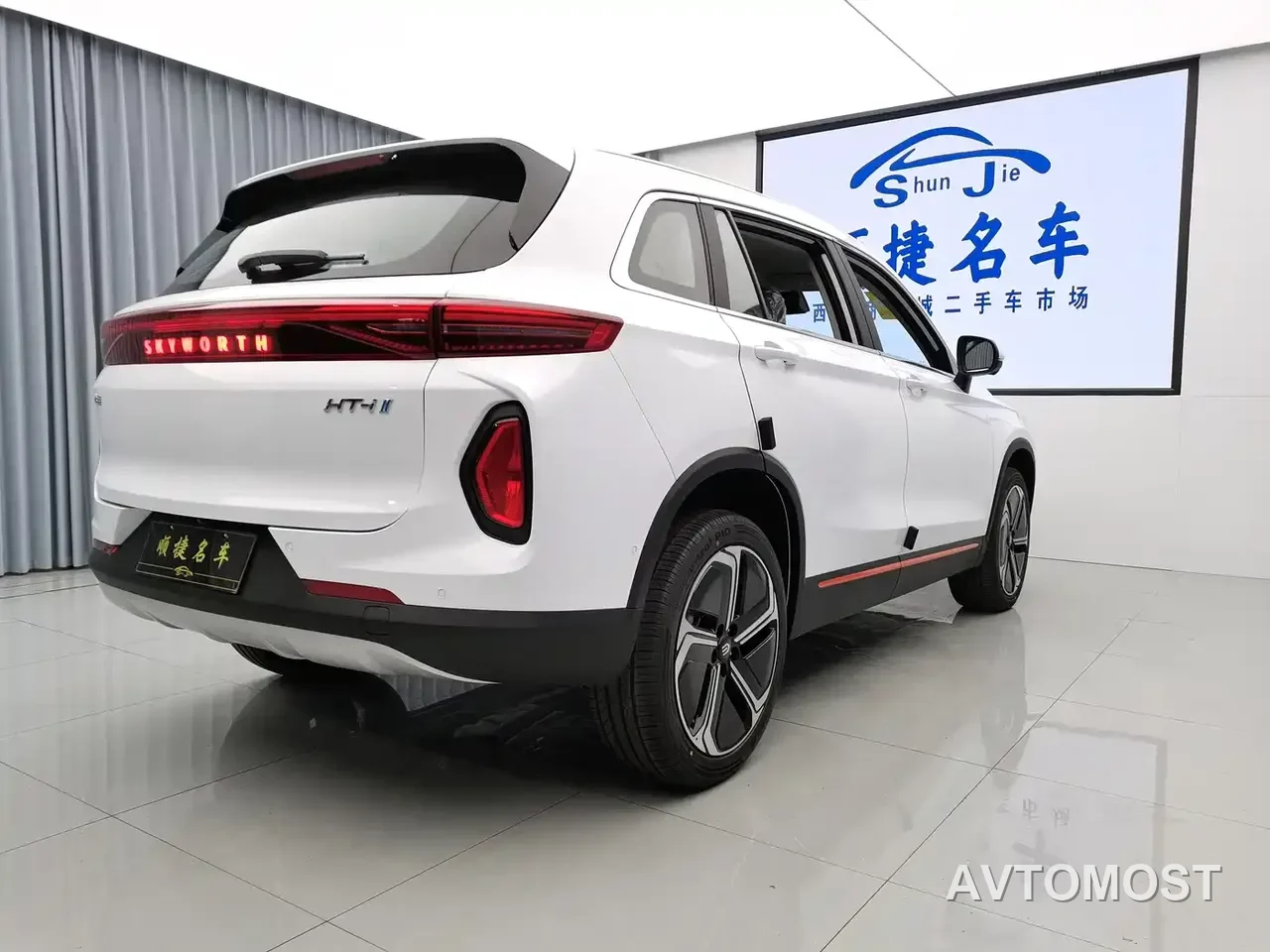 Skyworth HT-i 2024 1.5L PHEV 115KM Taidao Edition — фото 27