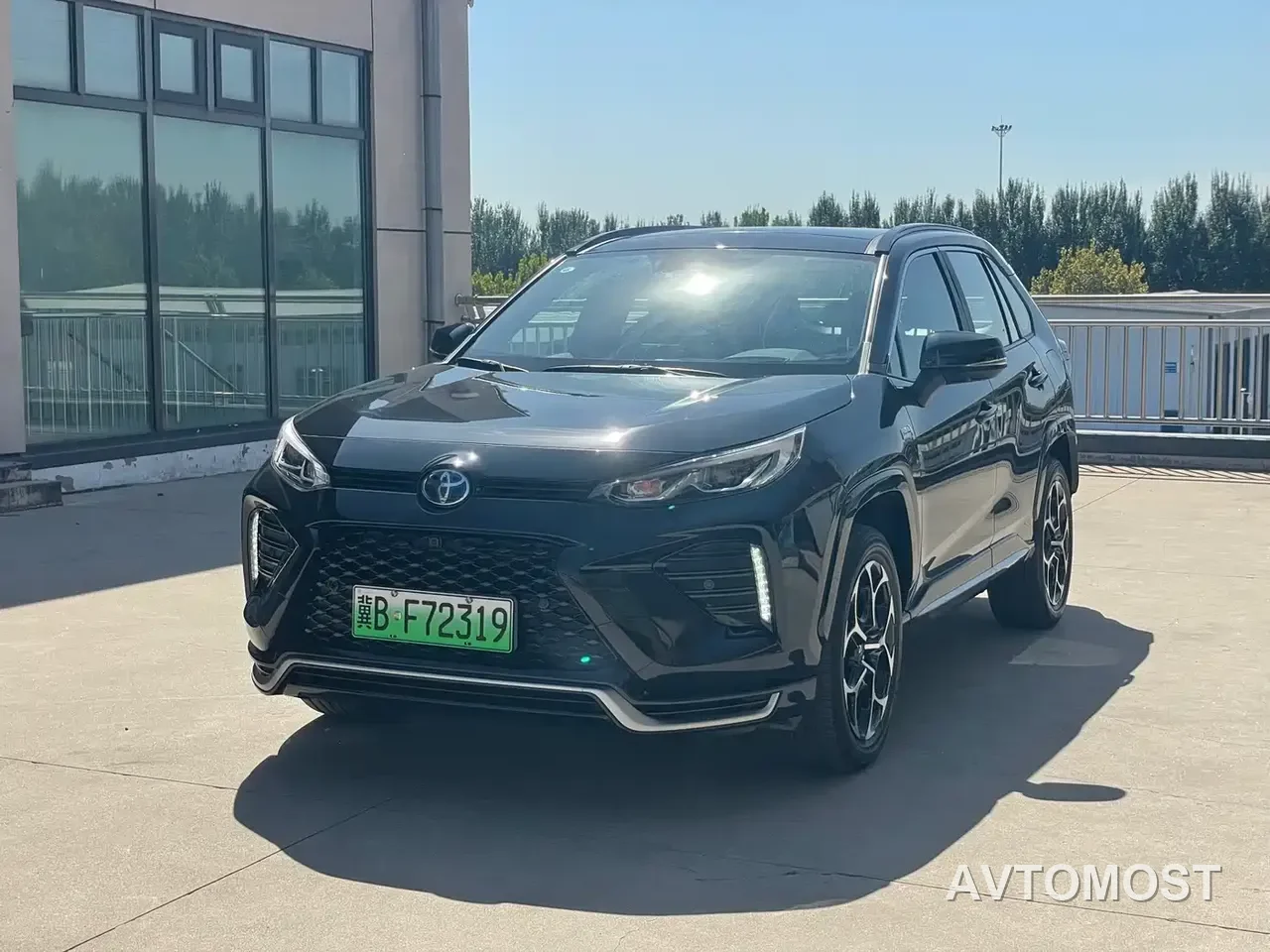 Toyota Wildlander New Energy 2023 High Performance 2.5L AWD Turbo Edition — фото 1