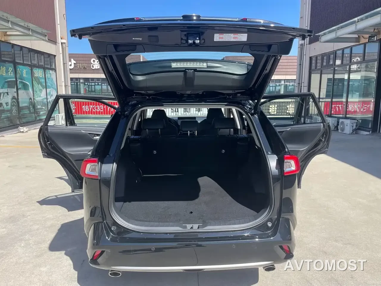 Toyota Wildlander New Energy 2023 High Performance 2.5L AWD Turbo Edition — фото 17