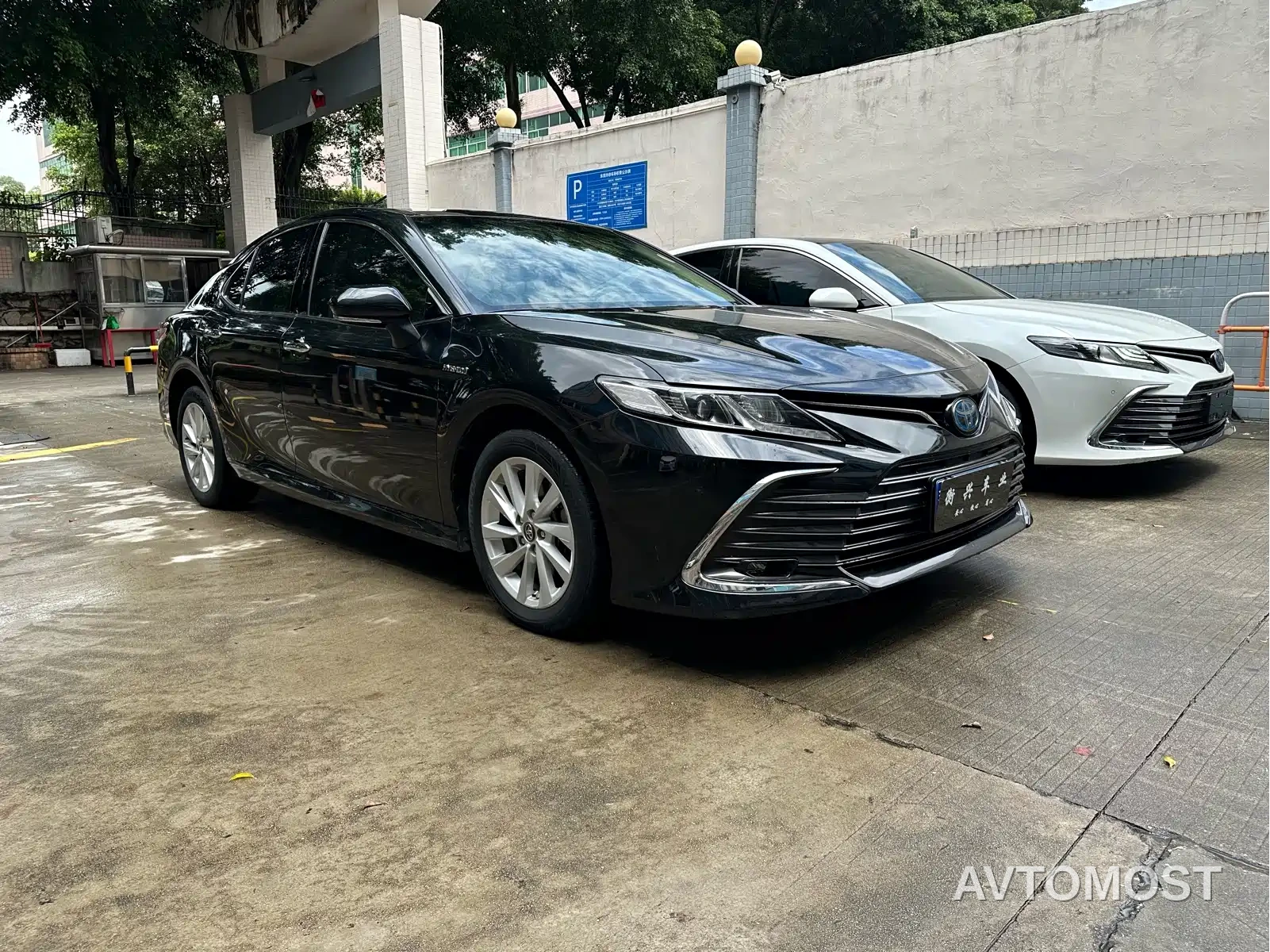 Toyota Camry 2021 Hybrid 2.5HGVP Leading Edition — фото 3