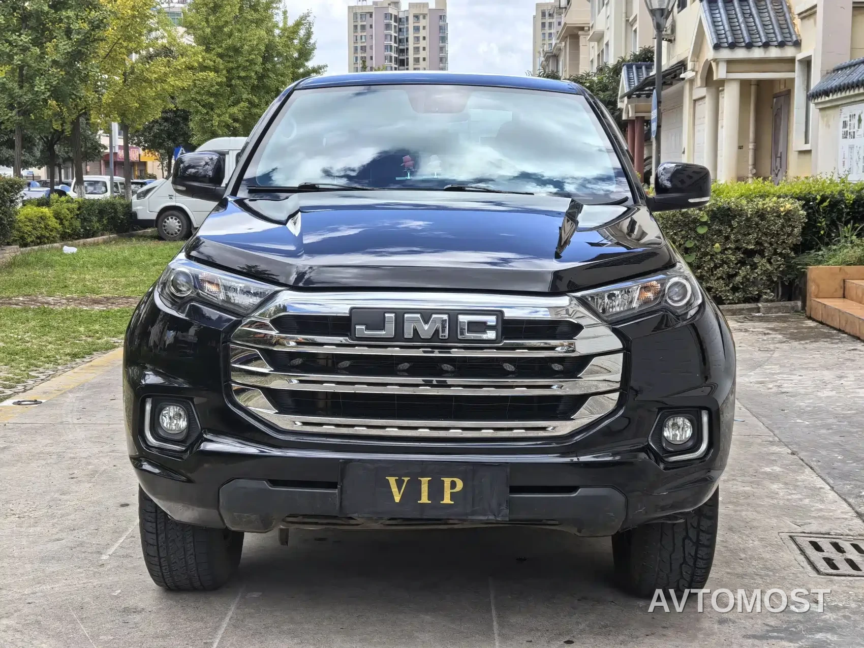 Jiangling Yuhu 7 2022 2.0T Manual Diesel 4WD Comfort Long Wheelbase — фото 1