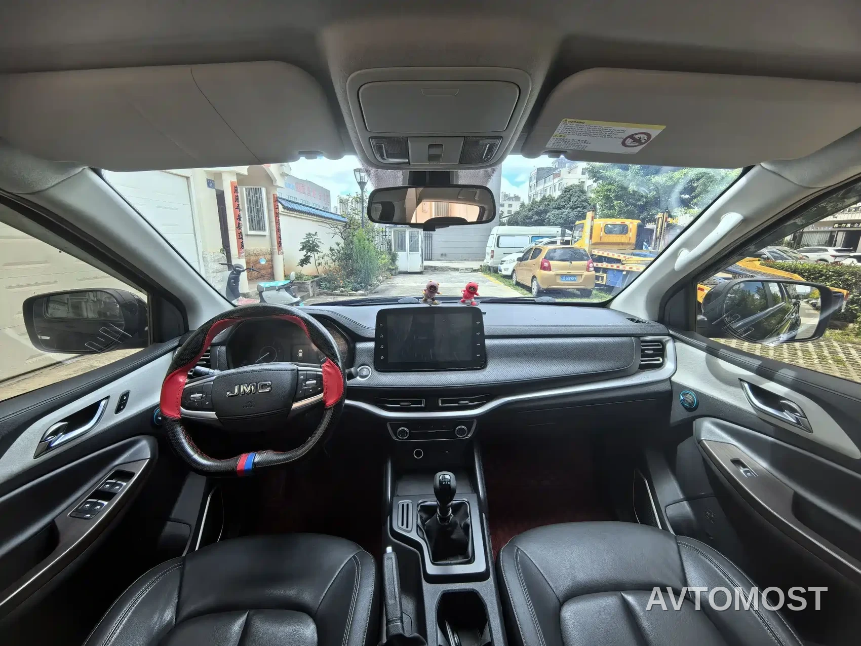 Jiangling Yuhu 7 2022 2.0T Manual Diesel 4WD Comfort Long Wheelbase — фото 8