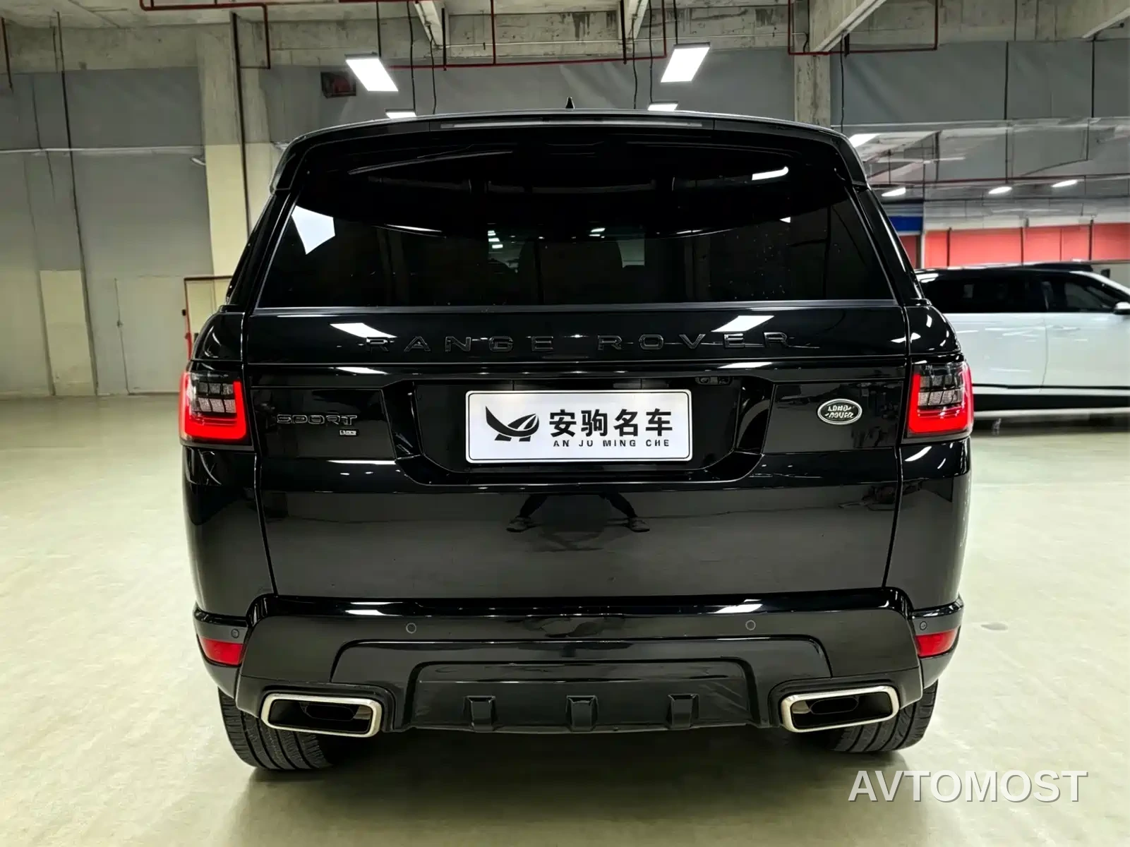 Land Rover Range Rover Sport 2022 3.0 L6 Gloss Black Edition — фото 18