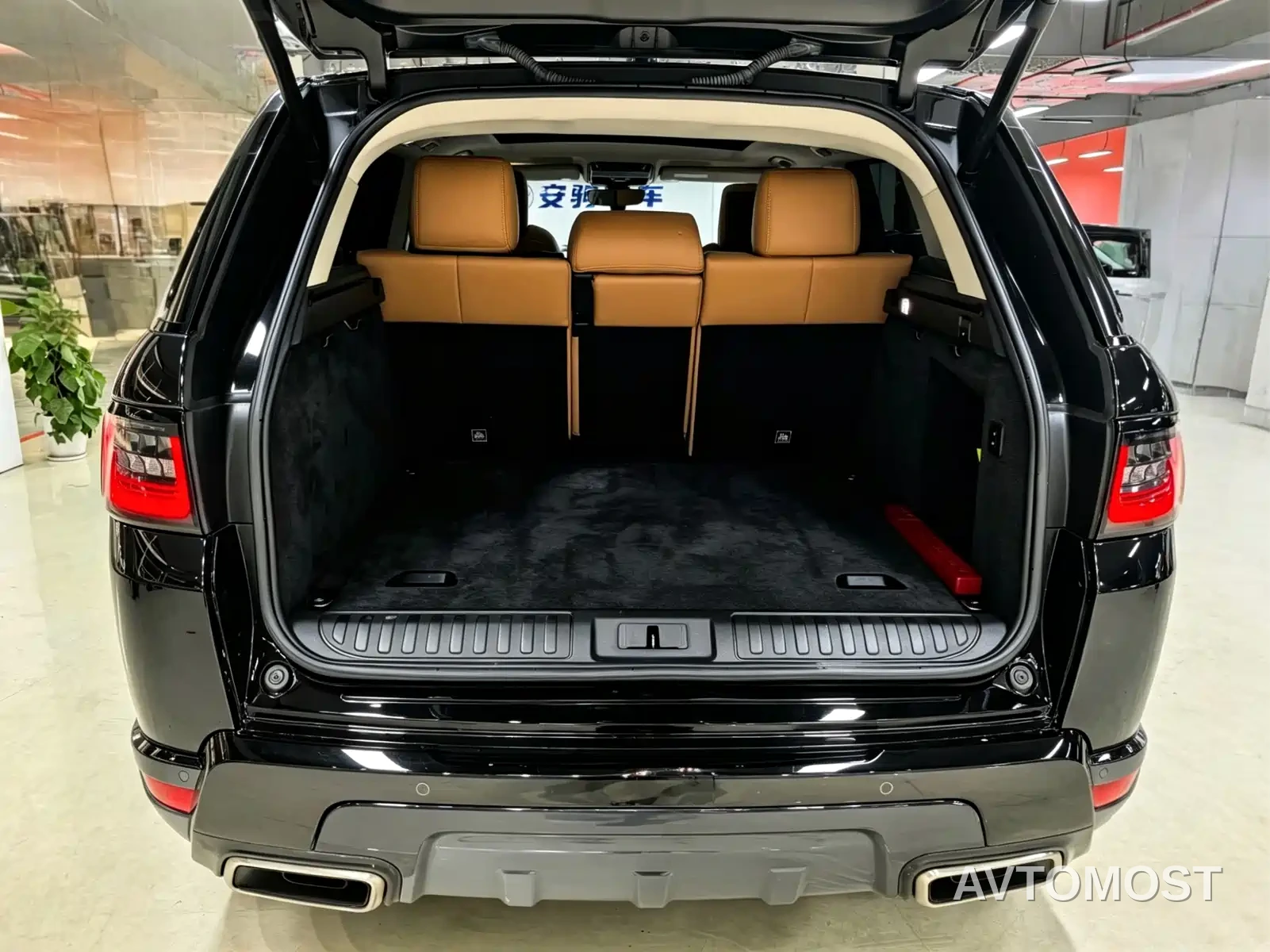 Land Rover Range Rover Sport 2022 3.0 L6 Gloss Black Edition — фото 22