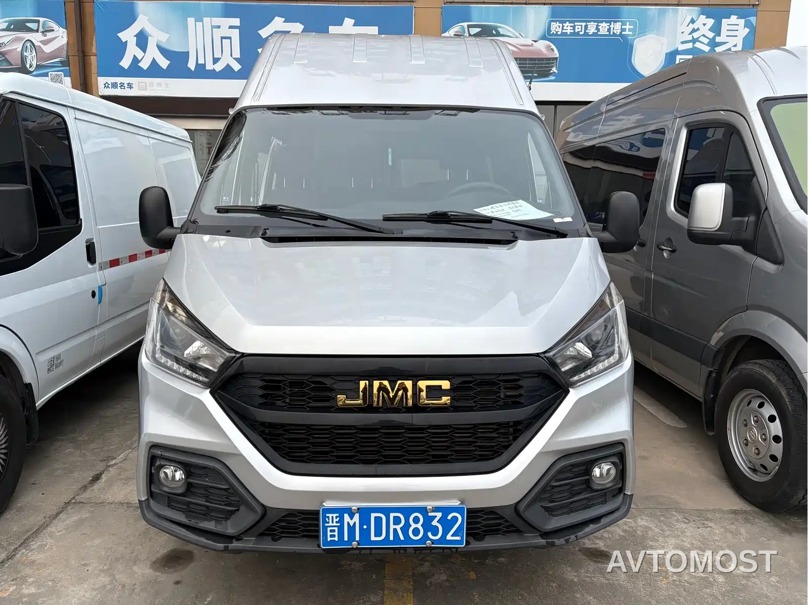 Jiangling Tesun 2021 2.8T Space King Taurus Edition Short Wheelbase Medium-high Roof 6-seater Diesel China VI JX493 — фото 2