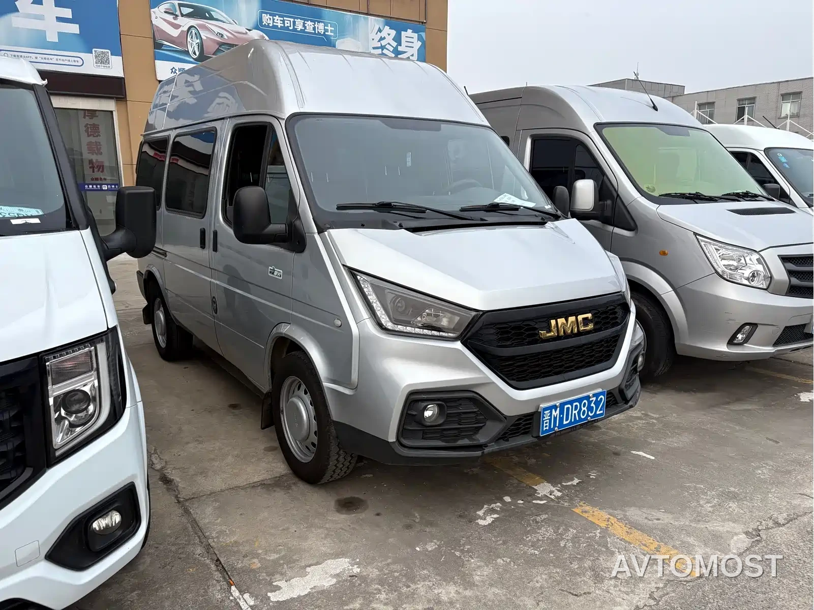 Jiangling Tesun 2021 2.8T Space King Taurus Edition Short Wheelbase Medium-high Roof 6-seater Diesel China VI JX493 — фото 3