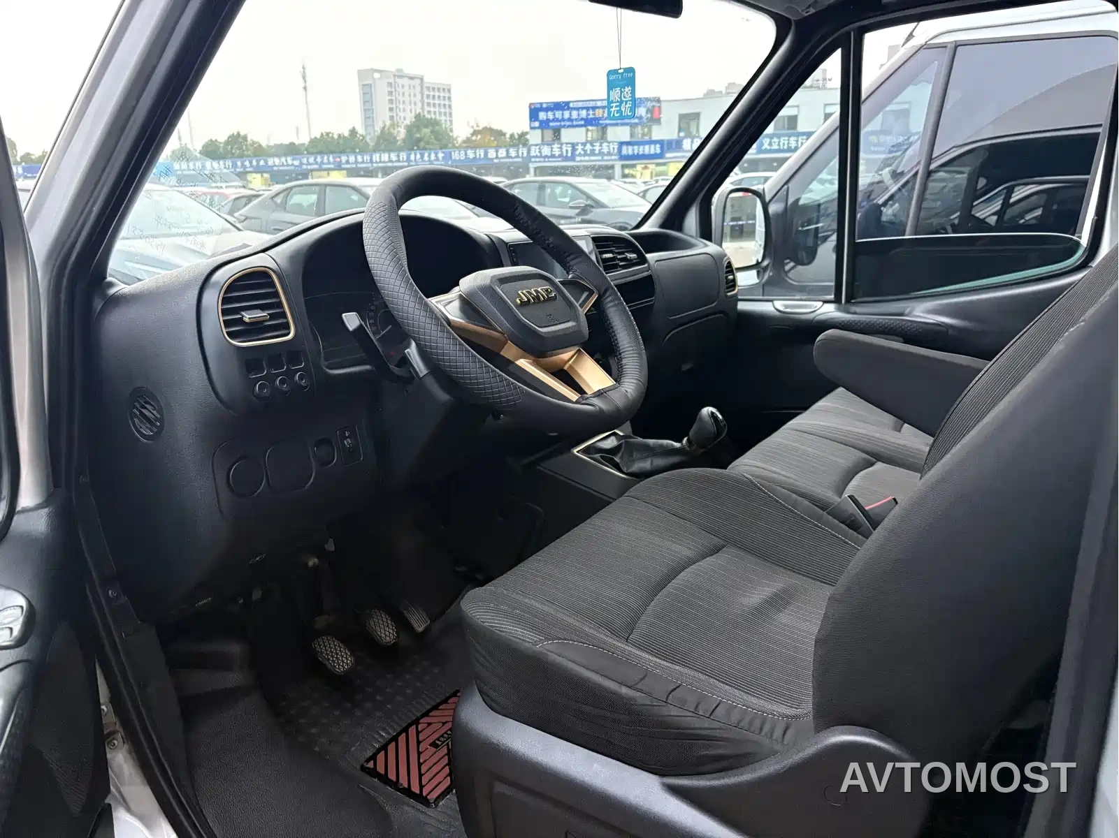 Jiangling Tesun 2021 2.8T Space King Taurus Edition Short Wheelbase Medium-high Roof 6-seater Diesel China VI JX493 — фото 4