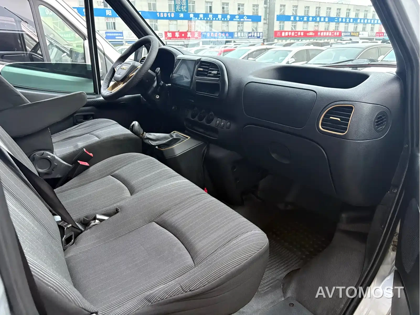 Jiangling Tesun 2021 2.8T Space King Taurus Edition Short Wheelbase Medium-high Roof 6-seater Diesel China VI JX493 — фото 5