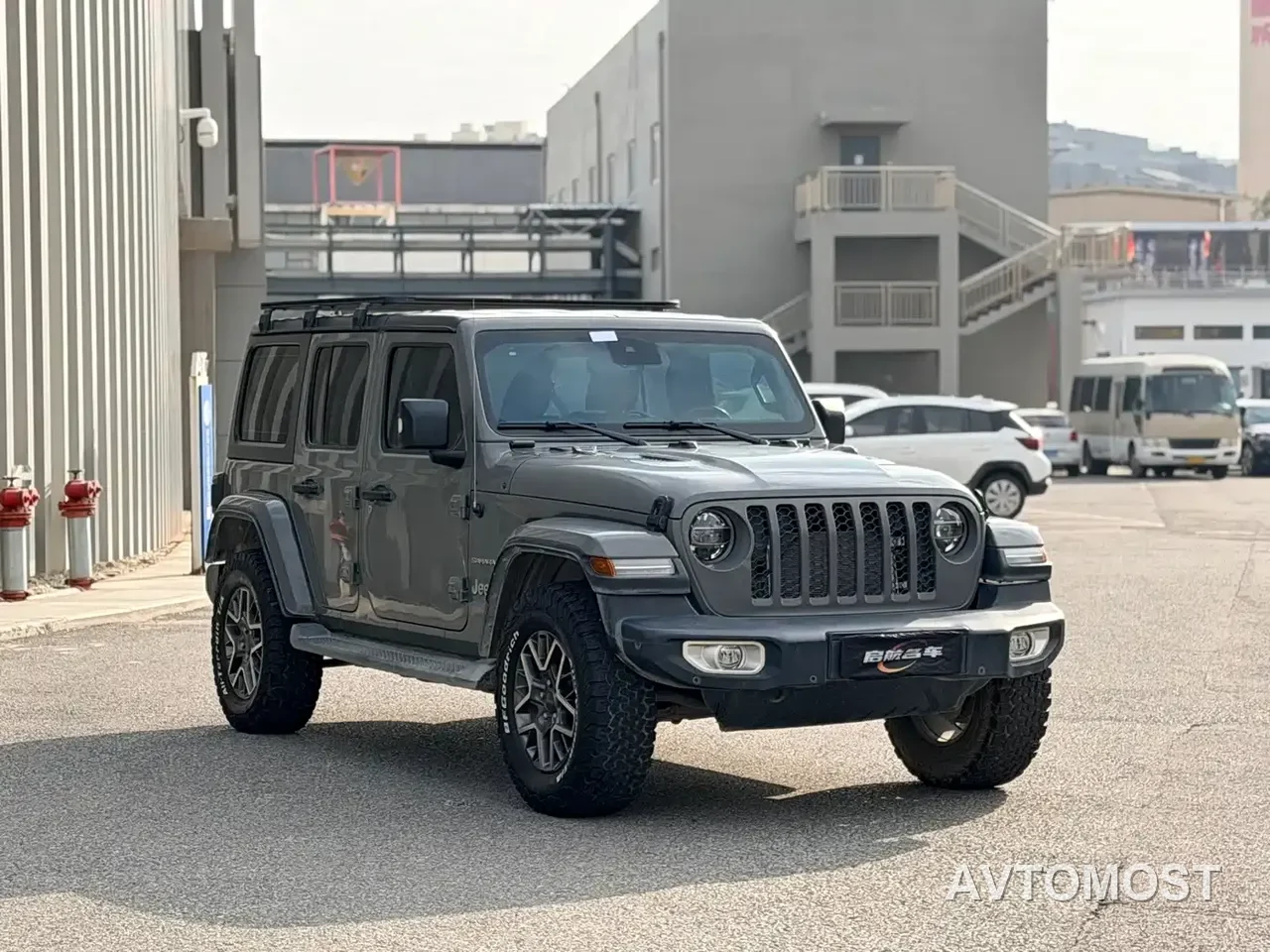 Jeep Wrangler 4xe 2021 4-Door 2.0T 4xe Sahara — фото 2