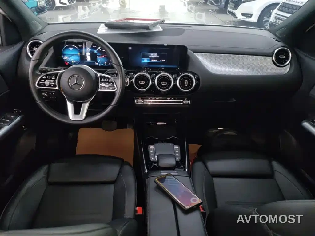 Mercedes-Benz GLA 2020 GLA 180 — фото 12
