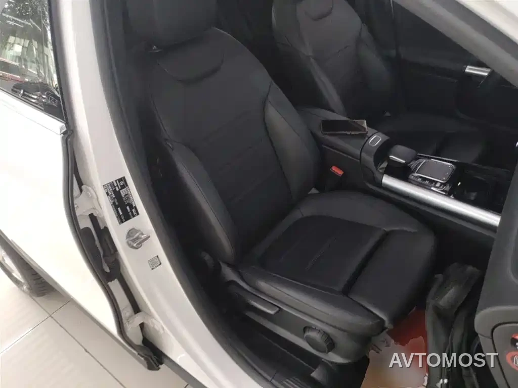 Mercedes-Benz GLA 2020 GLA 180 — фото 17