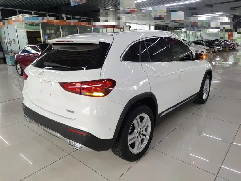 Mercedes-Benz GLA 2020 GLA 180 — фото 23