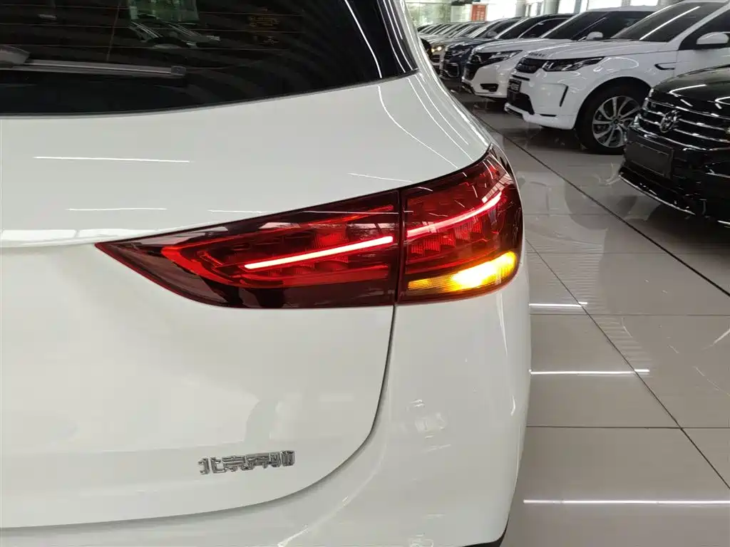 Mercedes-Benz GLA 2020 GLA 180 — фото 24