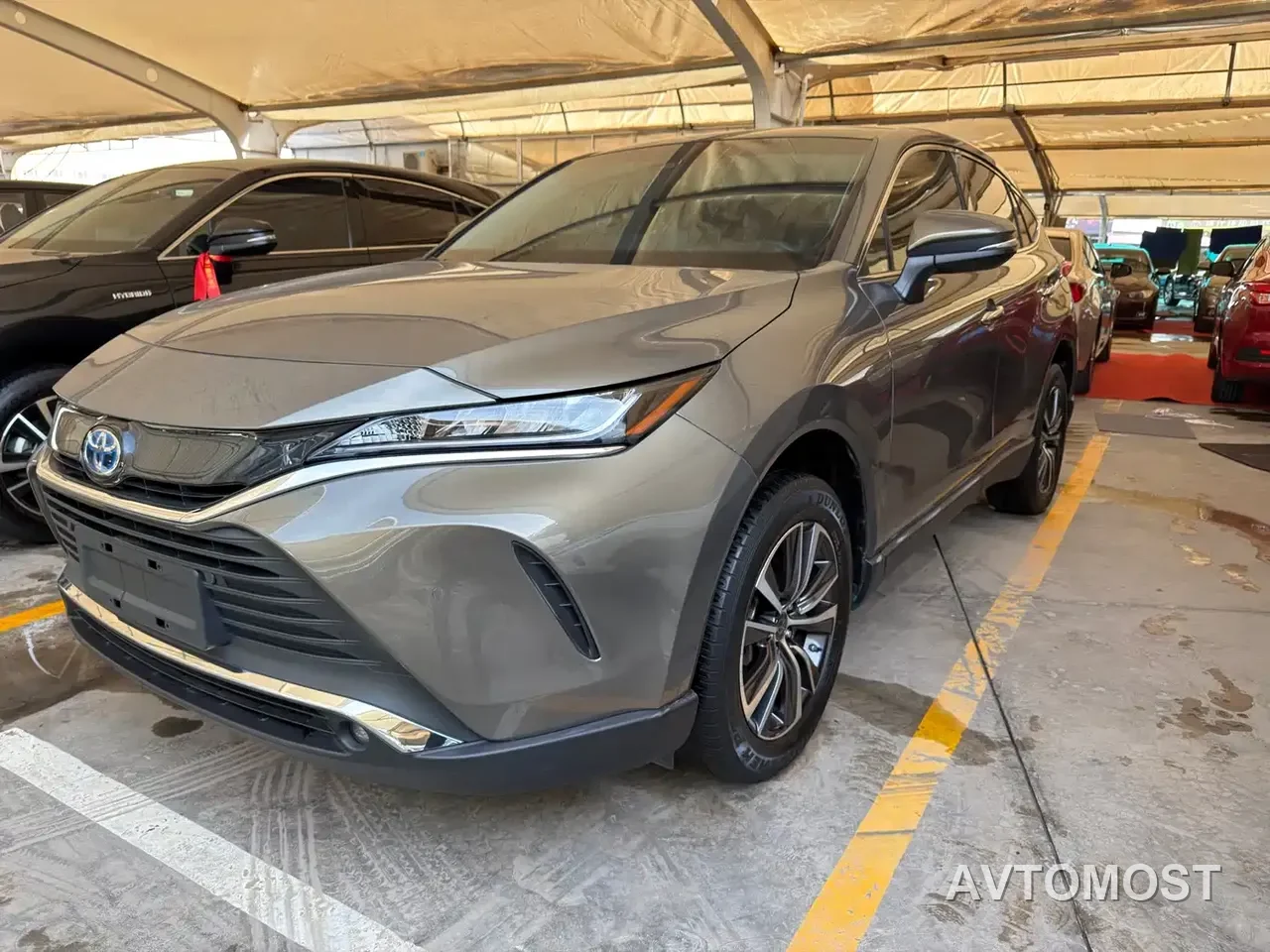 Toyota Lingfang HARRIER 2022 Hybrid 2.5L CVT 2WD Luxury Edition — фото 1
