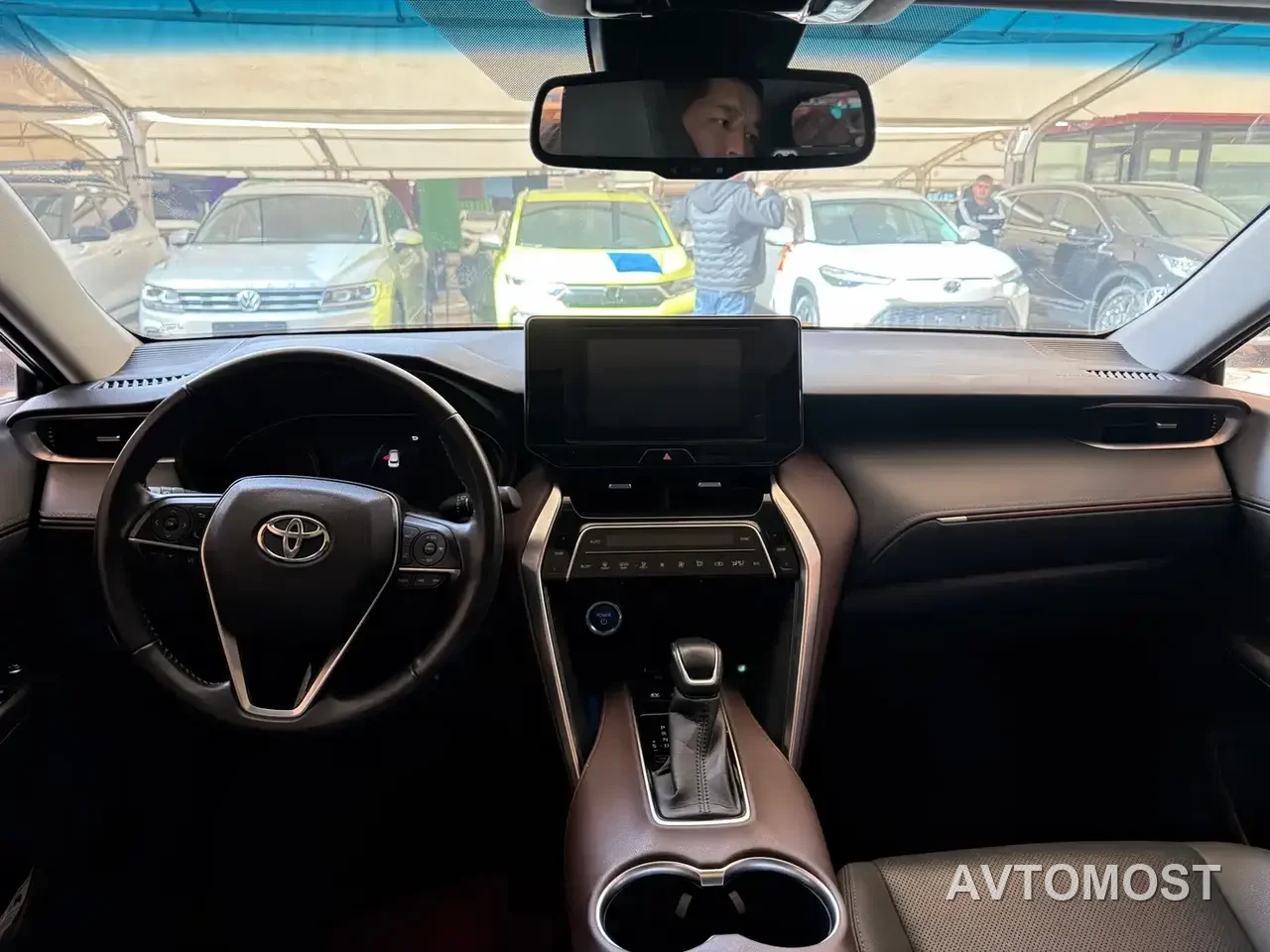 Toyota Lingfang HARRIER 2022 Hybrid 2.5L CVT 2WD Luxury Edition — фото 2