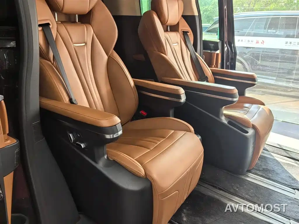 Hongqi HQ9 PHEV 2024 Model 2.0T AWD Business Edition — фото 16