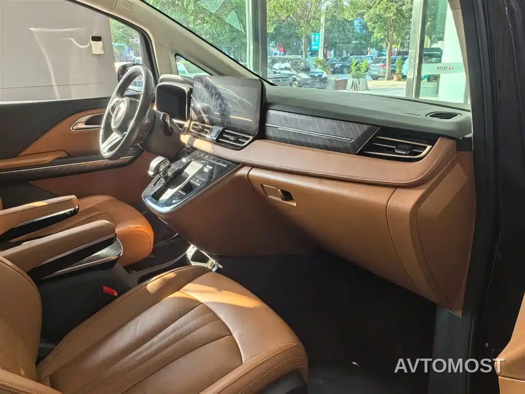 Hongqi HQ9 PHEV 2024 Model 2.0T AWD Business Edition — фото 18