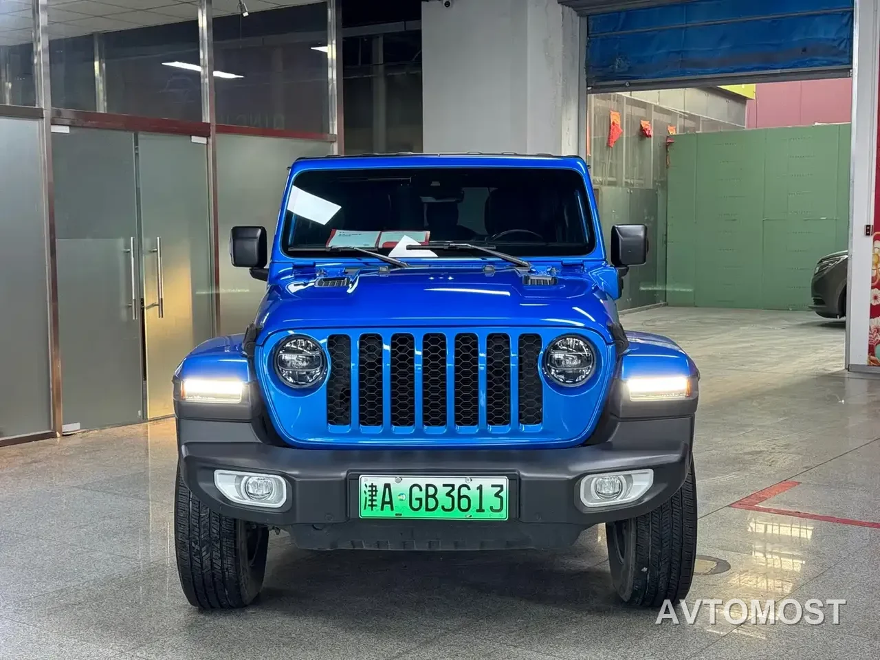 Jeep Wrangler 4xe 2021 4-Door 2.0T 4xe Sahara — фото 2