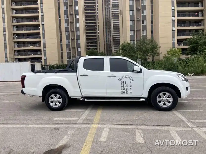 Isuzu Lingtuo 2020 2.5T 2WD Automatic Flagship Edition China VI Extended Version JE4D25Q6A — фото 2