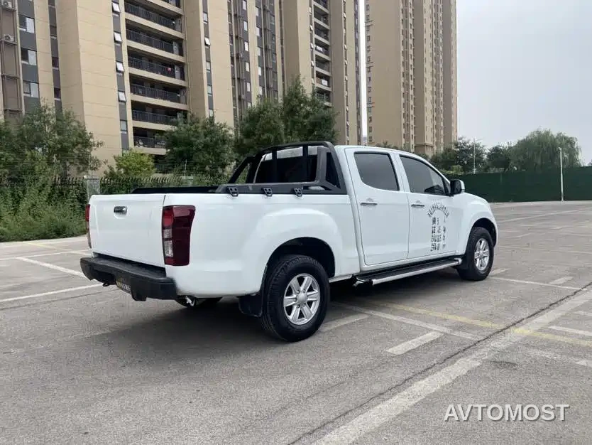 Isuzu Lingtuo 2020 2.5T 2WD Automatic Flagship Edition China VI Extended Version JE4D25Q6A — фото 4