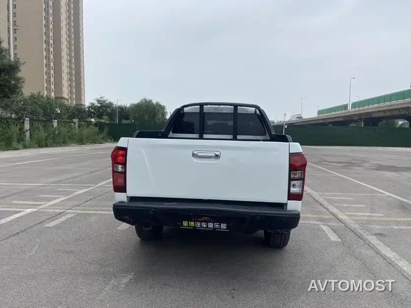 Isuzu Lingtuo 2020 2.5T 2WD Automatic Flagship Edition China VI Extended Version JE4D25Q6A — фото 5