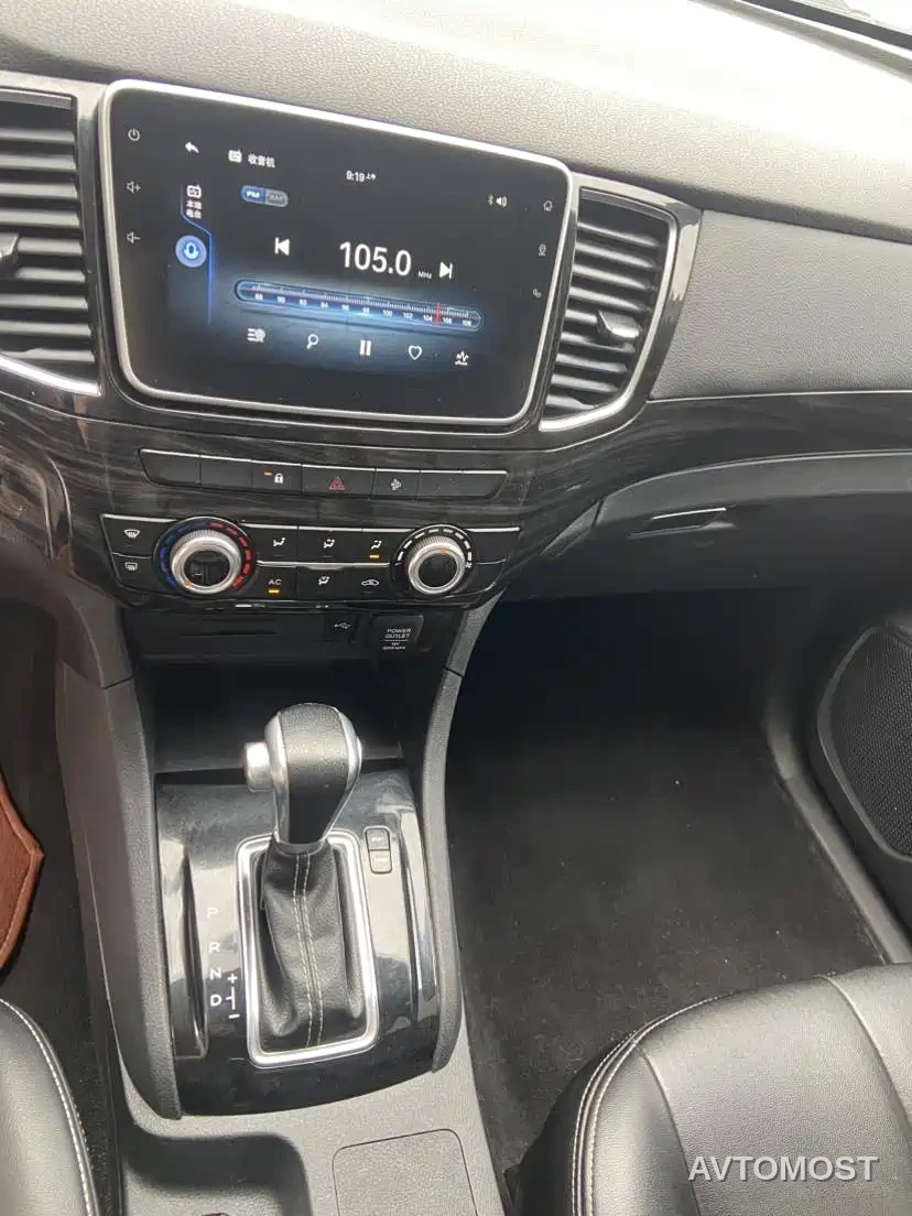 Isuzu Lingtuo 2020 2.5T 2WD Automatic Flagship Edition China VI Extended Version JE4D25Q6A — фото 11