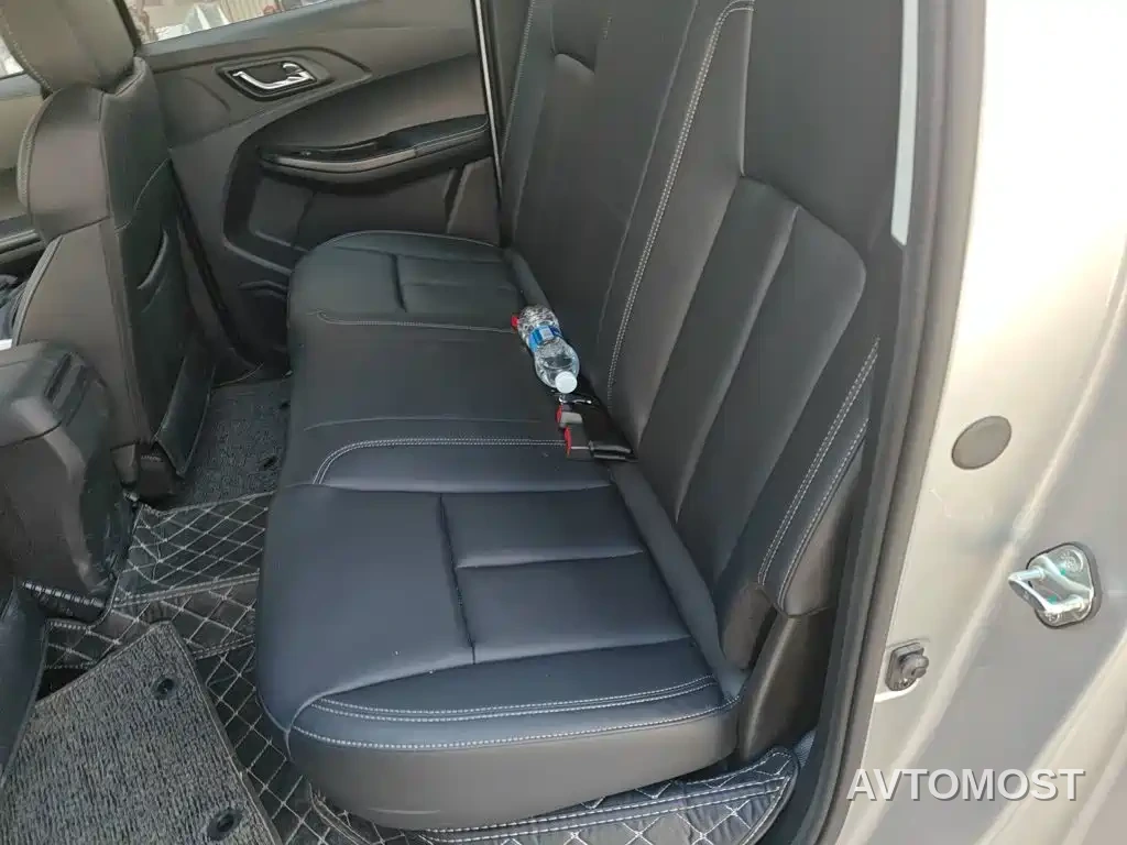 Jiangling Baodian 2023 2.5T Diesel 2WD Comfort Edition Standard Wheelbase JX4D25A6L — фото 13