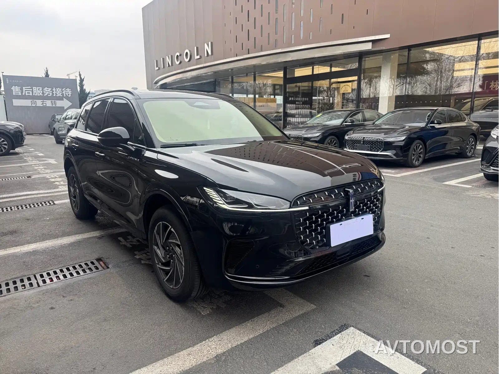 Lincoln Adventurer 2024 1.5T 2WD Premium Hybrid — фото 2