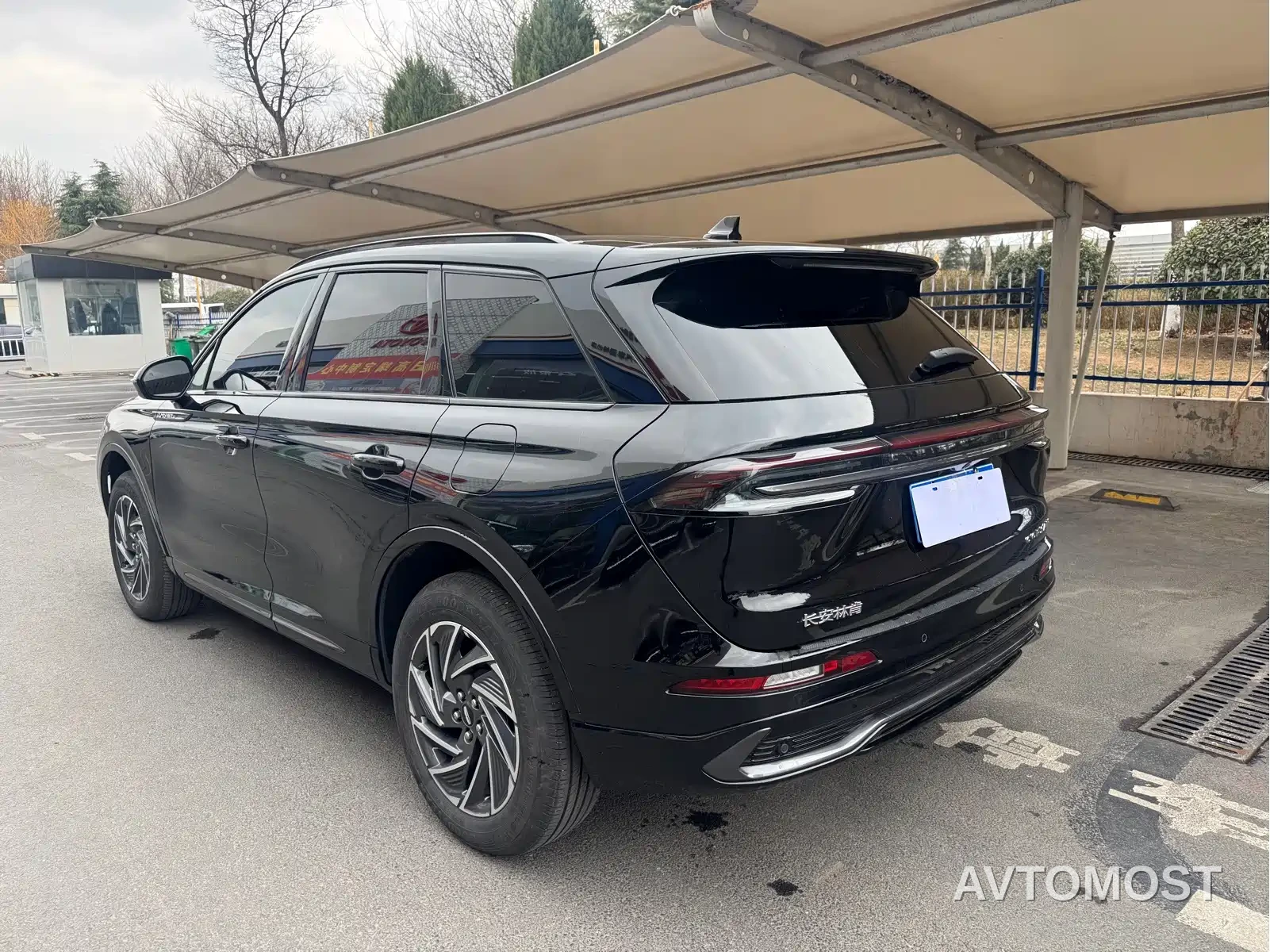 Lincoln Adventurer 2024 1.5T 2WD Premium Hybrid — фото 3