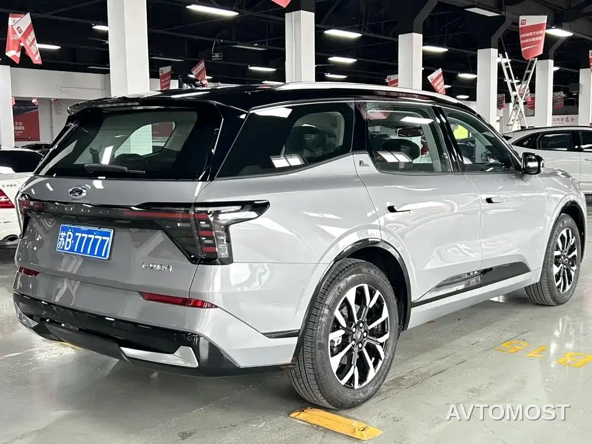 Ford Edge 2025 Edge L 2.0T EcoBoost E Hybrid AWD 7-seater Premium — фото 5