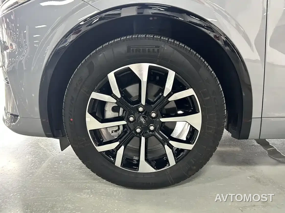 Ford Edge 2025 Edge L 2.0T EcoBoost E Hybrid AWD 7-seater Premium — фото 16