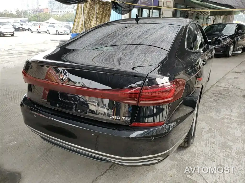 Volkswagen Passat 2022 280TSI Business Edition — фото 5