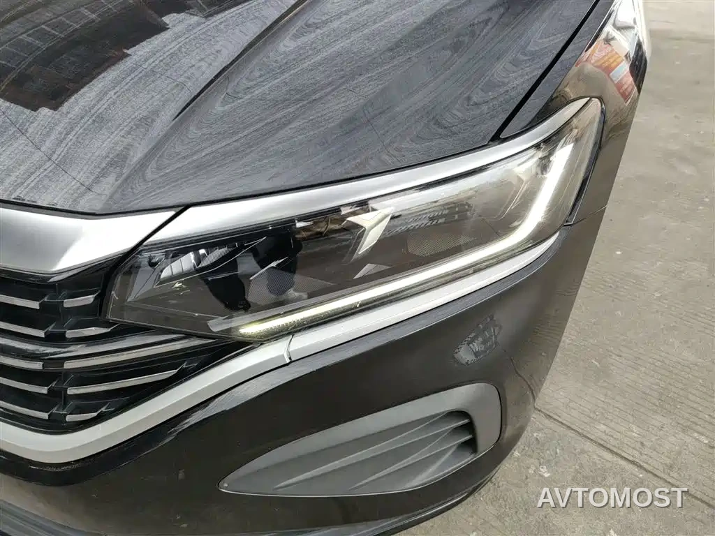 Volkswagen Passat 2022 280TSI Business Edition — фото 12