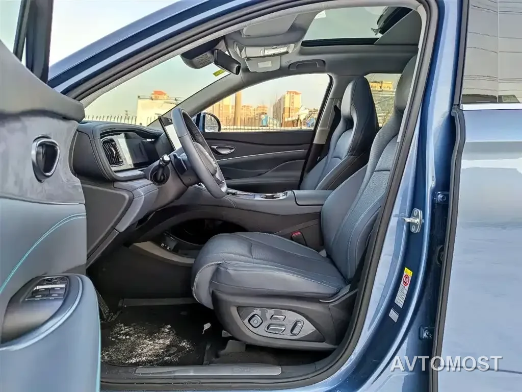 BYD Hai Shi 07 DM-i 2025 150 Pilot+ Edition — фото 7