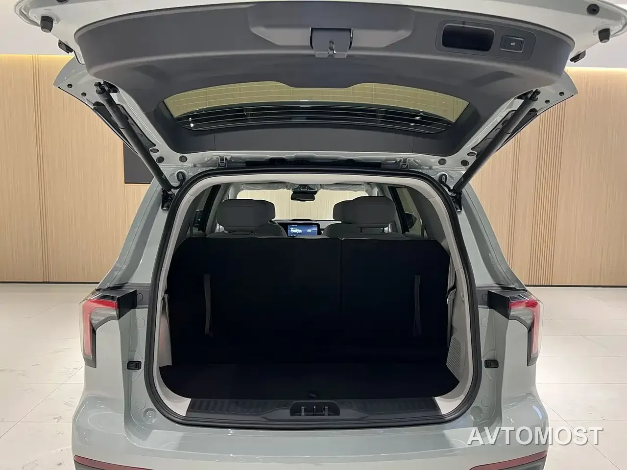 Ford Lingyu New Energy 2025 Model Premium Edition — фото 12