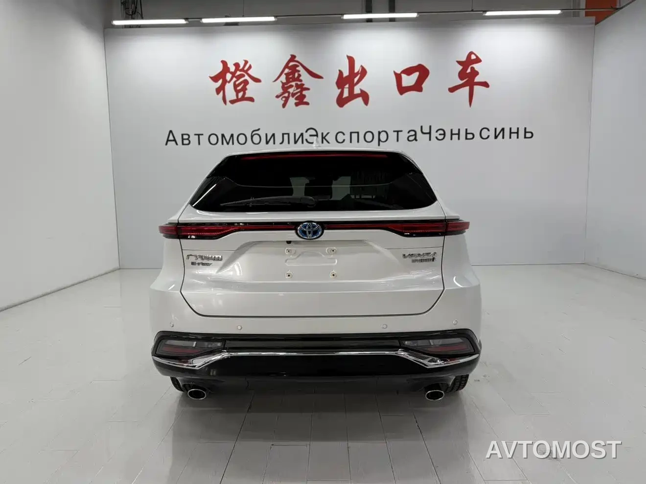 Toyota Venza 2022 Dual Engine 2.5L CVT 4WD Supreme — фото 5