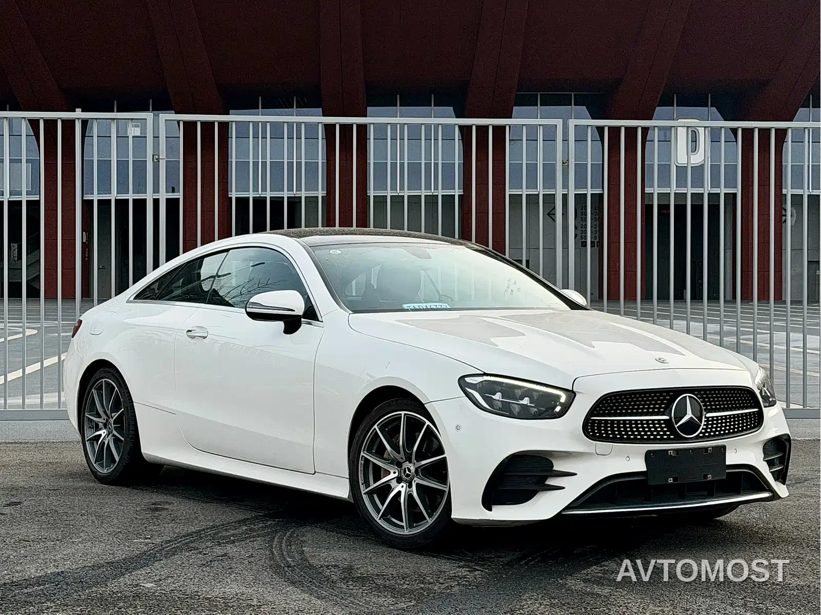 Mercedes-Benz E-Class (Import) 2023 E 260 Coupe — фото 2