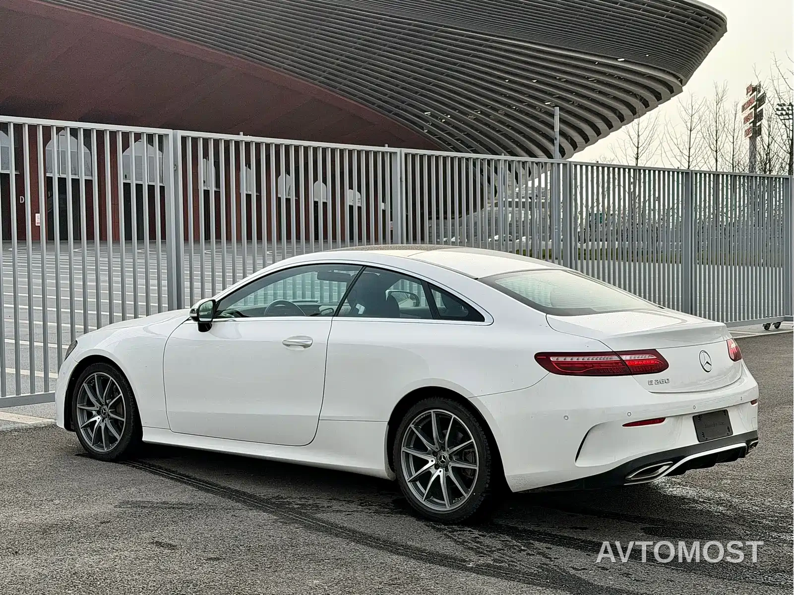 Mercedes-Benz E-Class (Import) 2023 E 260 Coupe — фото 5