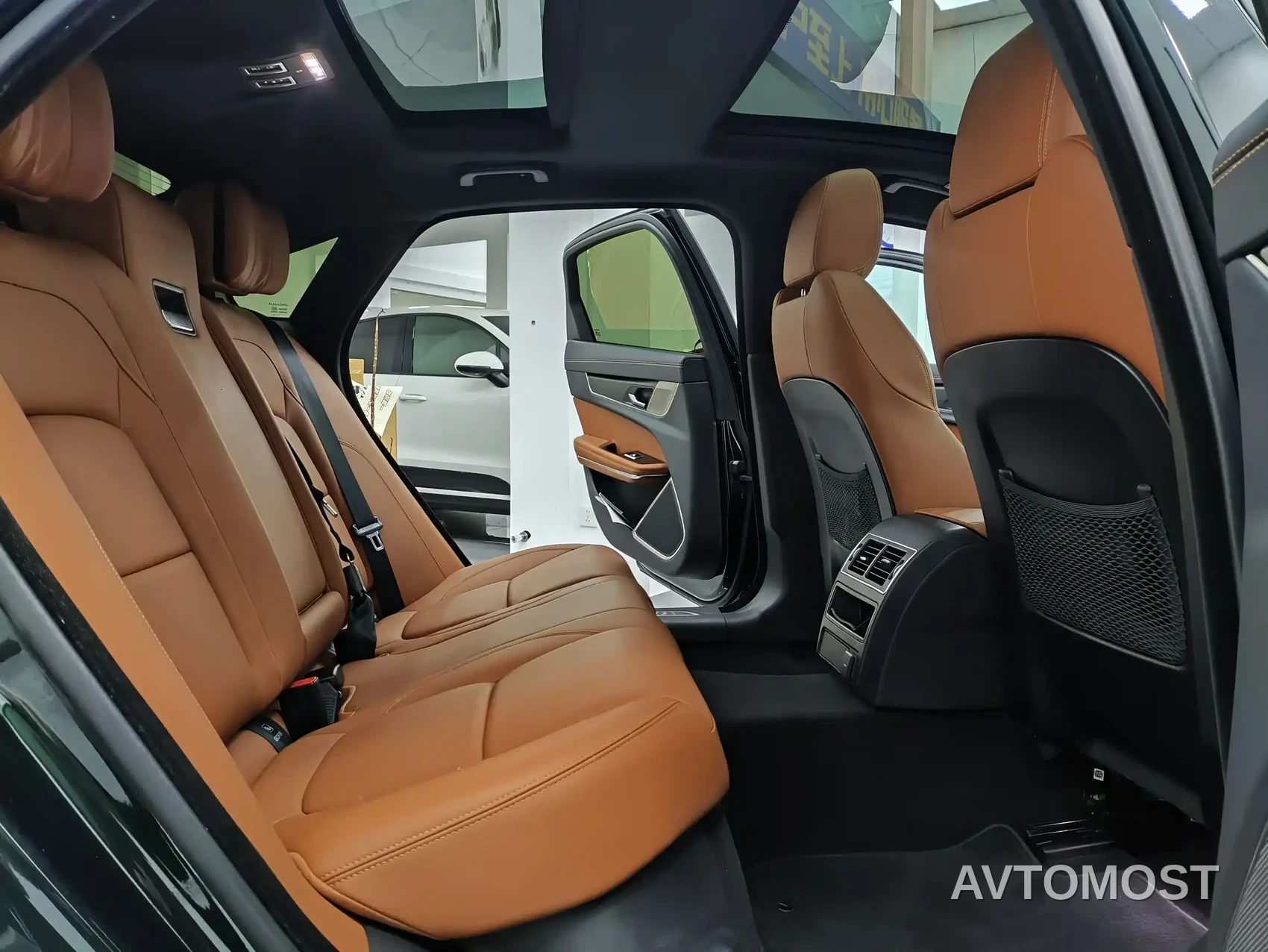Jaguar XFL 2021 XFL 2.0T P250 AWD Gloss Black Sport Edition — фото 10