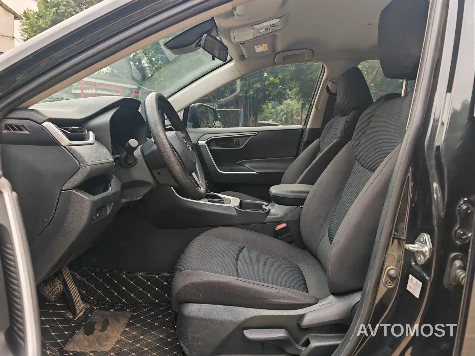 Toyota RAV4 Rongfang 2022 2.0L CVT 2WD Urban Edition — фото 9