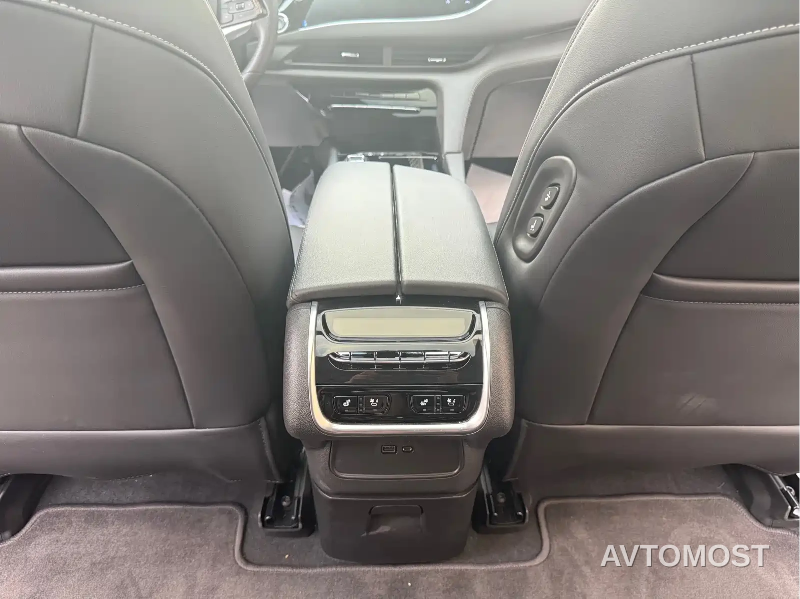 Buick Enclave 2022 652T AWD Premium Flagship 6-Seater — фото 16