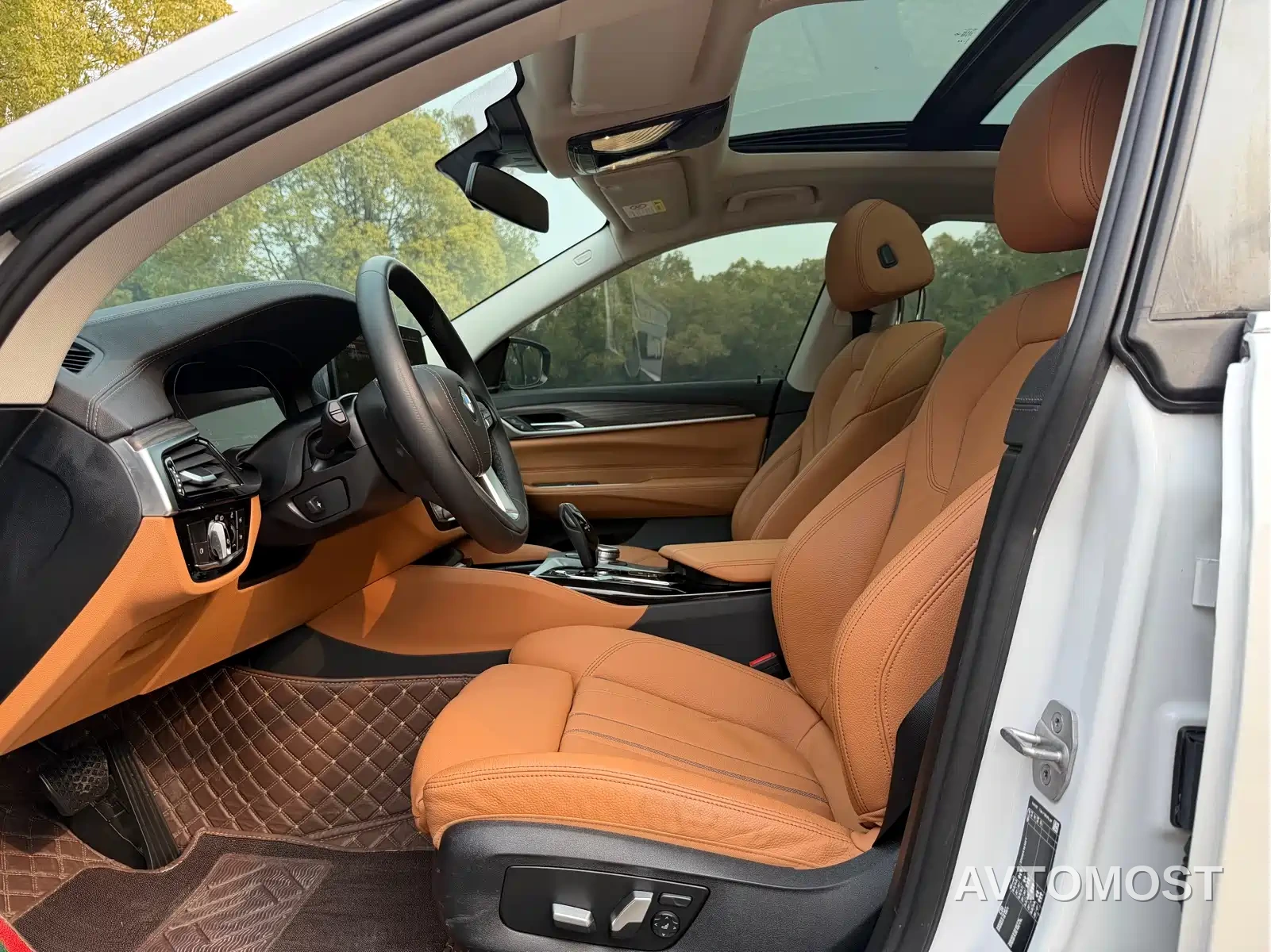 BMW 6 Series GT 2022 Model 630i Luxury Design Package — фото 3