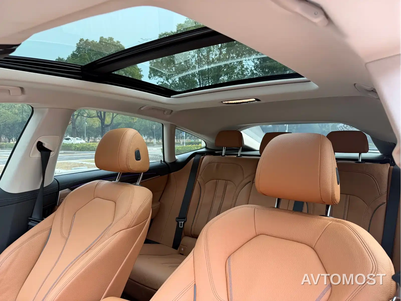 BMW 6 Series GT 2022 Model 630i Luxury Design Package — фото 10