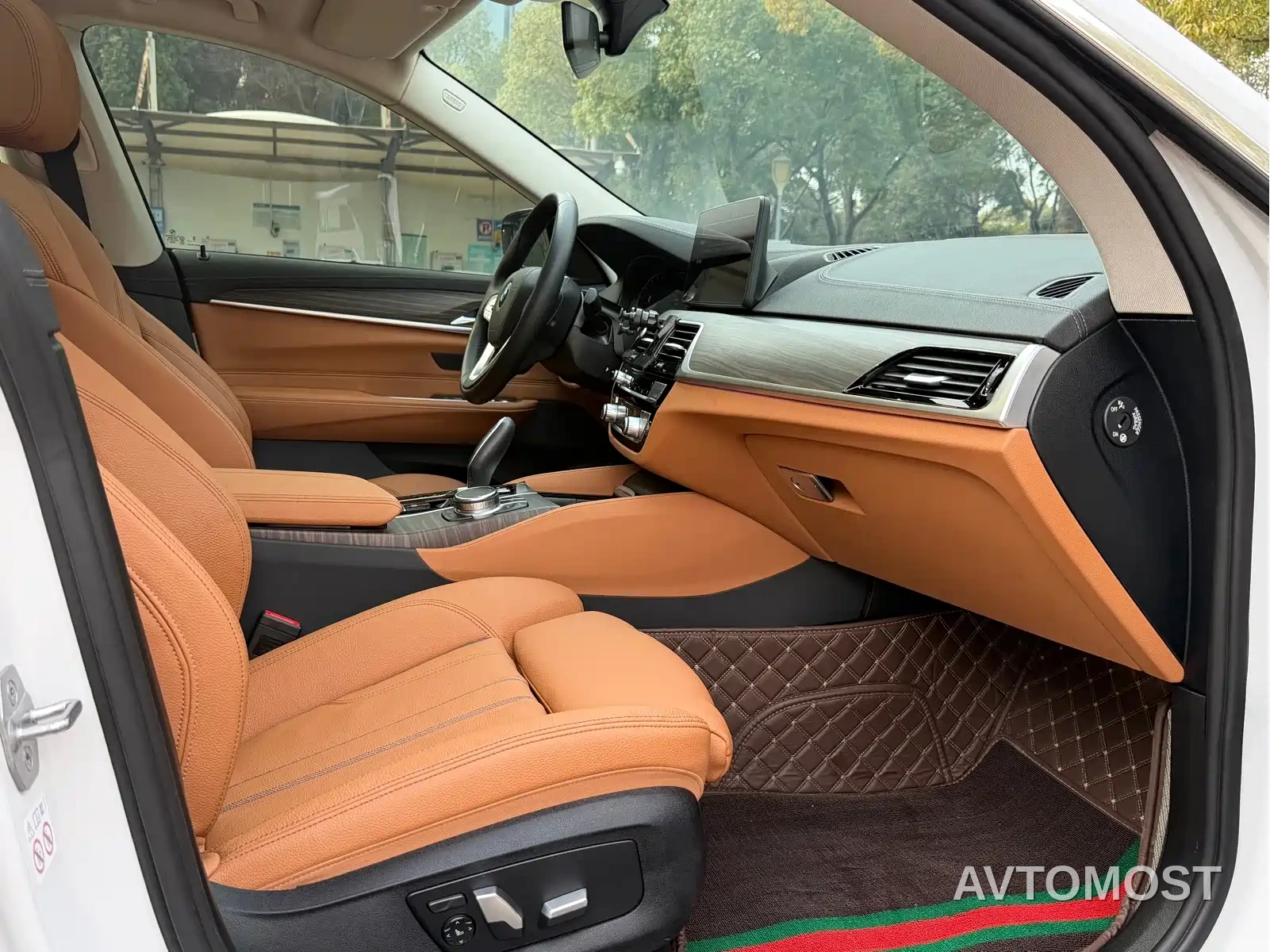 BMW 6 Series GT 2022 Model 630i Luxury Design Package — фото 22