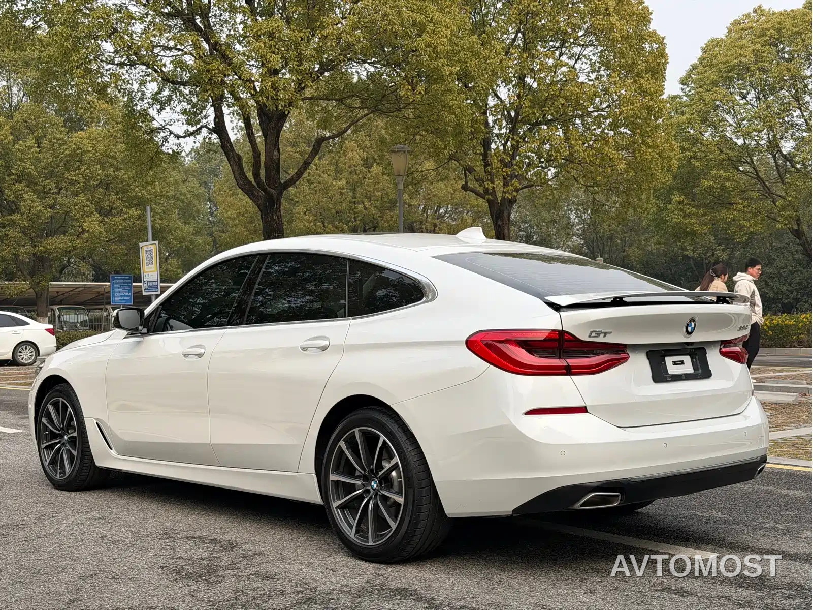 BMW 6 Series GT 2022 Model 630i Luxury Design Package — фото 24