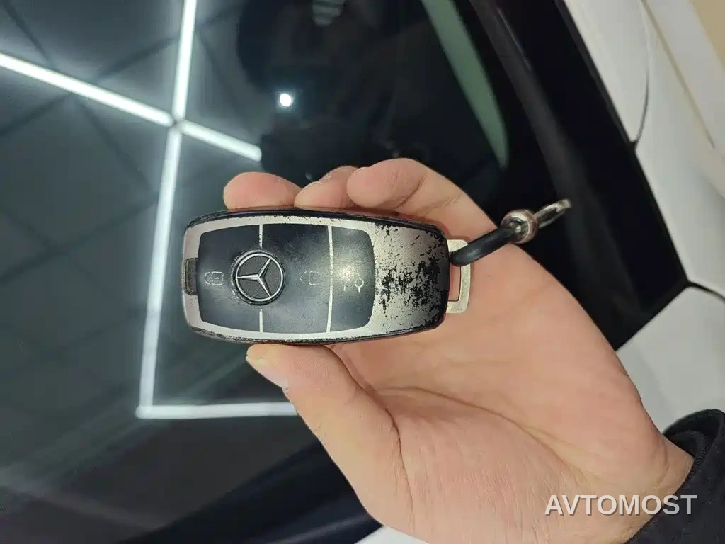 Mercedes-Benz C-Class 2021 C 200 L Fashion Sport Edition — фото 18