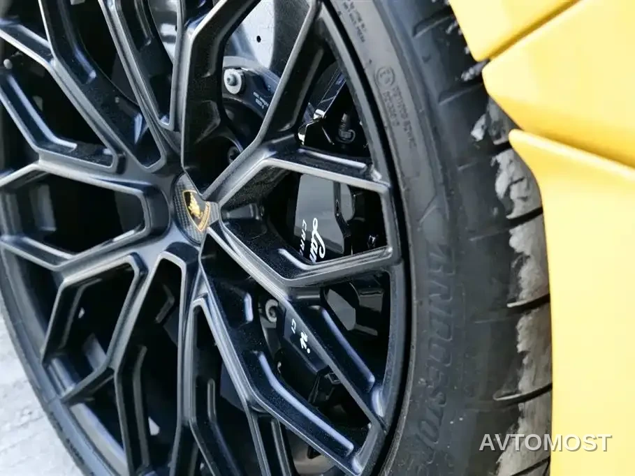 Lamborghini Revuelto 2023 6.5L PHEV Standard — фото 16