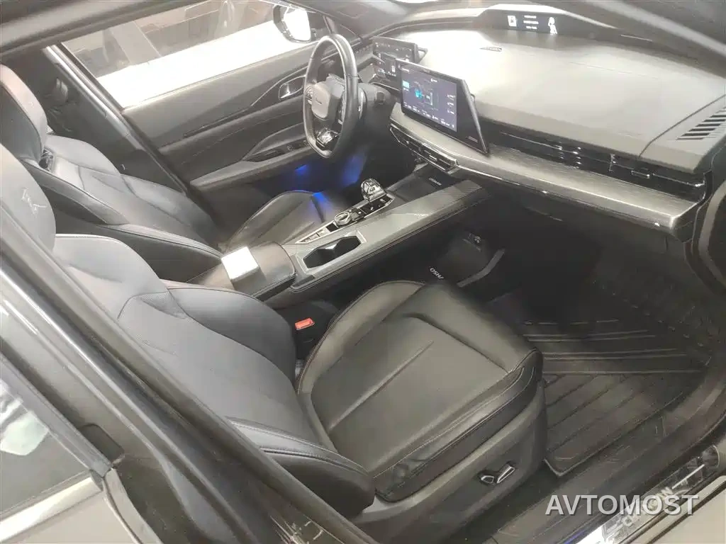 Changan Oshan Z6 EV 2023 Smart Electric iDD 150KM Flagship PLUS Smart Parking Edition — фото 10