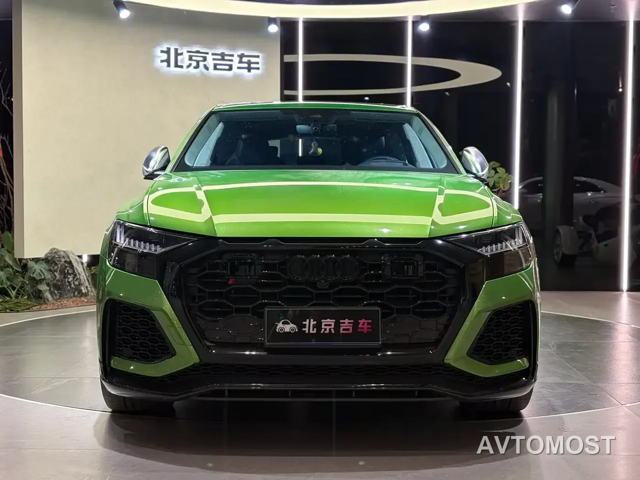 Audi RS Q8 2022 RS Q8 4.0T — фото 2